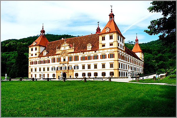 Замок Эггенберг в Австрии