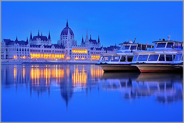 Отдых в Будапеште: отправиться на водную прогулку по Дунаю