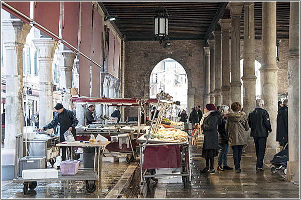 Достопримечательности Венеции: Рынок Риальто