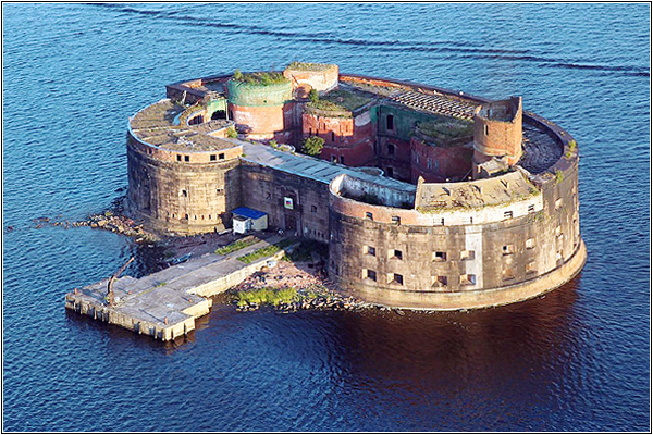 Обзорная экскурсия по военным фортам Санкт-Петербурга