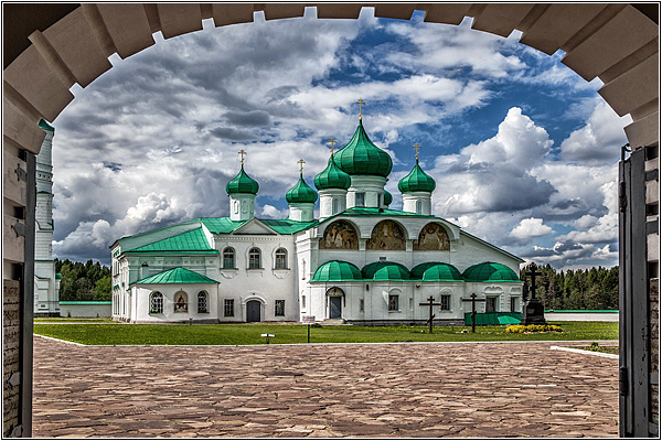 Свято-Троицкий Александро-Свирский монастырь