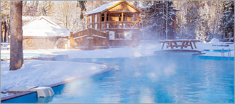 Зимний бассейн у отеля Солнечный Park-Hotel & SPA