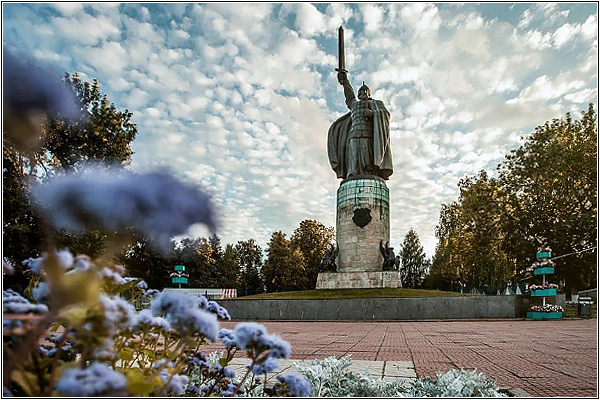 Памятник Илье Муромцу в Муроме