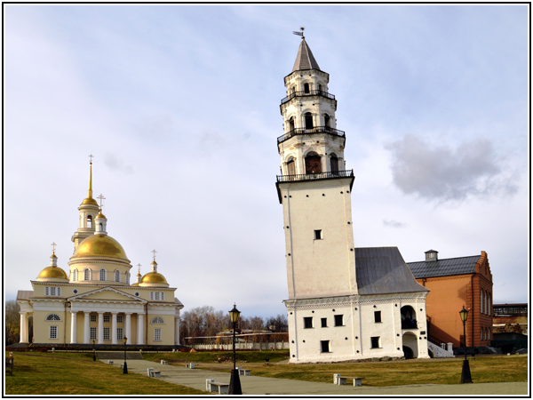 Падающая Невьянская башня