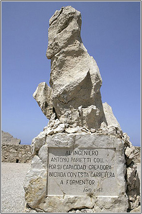 Памятник Антонио Паретти