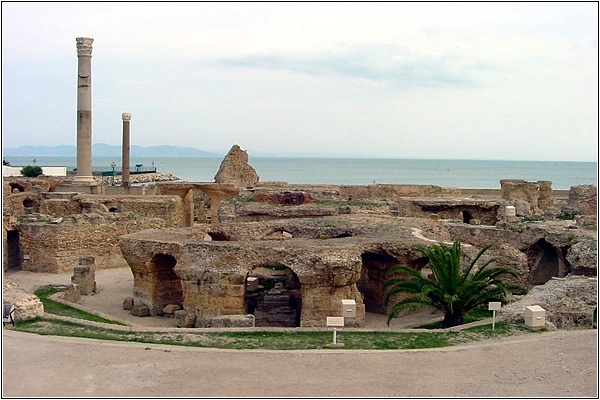 Руины Карфагена в Тунисе