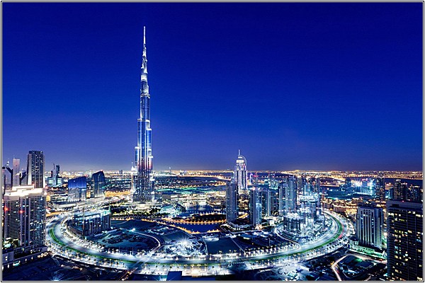 Бурдж-Халифа в Дубае — самое высокое и самое многоэтажное здание на Земле