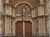 Вход в Пальмский кафедральный собор Санта-Мария (Ла Сеу)