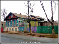 Разноцветный дом в Костроме