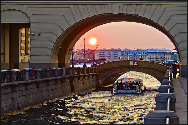 Водные прогулки в Санкт-Петербурге