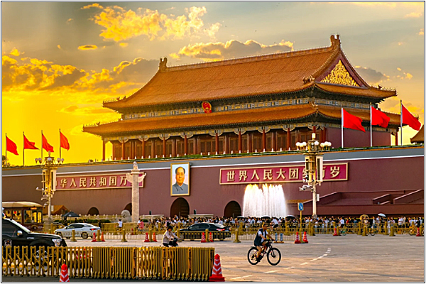 Площадь Тяньаньмэнь в Пекине