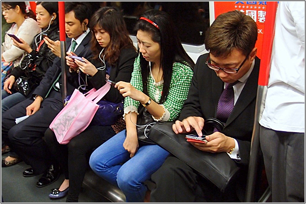 Как в Японии борются с зависимостью от смартфонов?