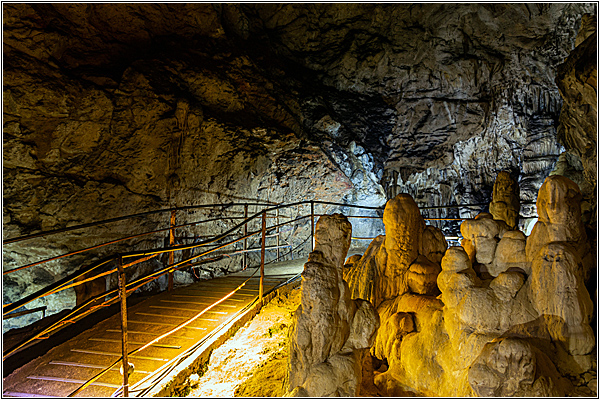 Природные достопримечательности Адыгеи: Большая Азишская пещера
