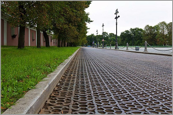 Чугунная мостовая в Кронштадте