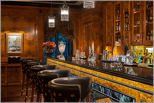 Бар Ксандер в Four Seasons Lion Palace St. Petersburg